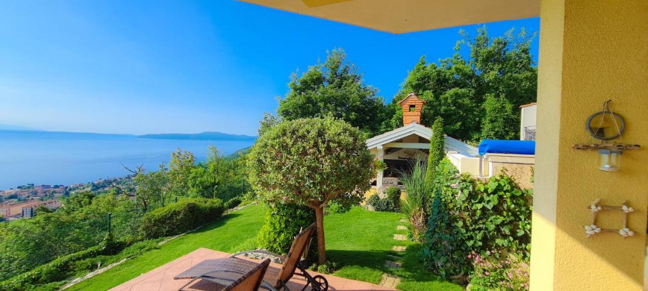Apartments Villa Krasa ロヴラン エクステリア 写真